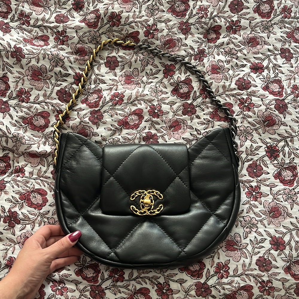 Designer Black Quilted Leather Shoulder Bag
